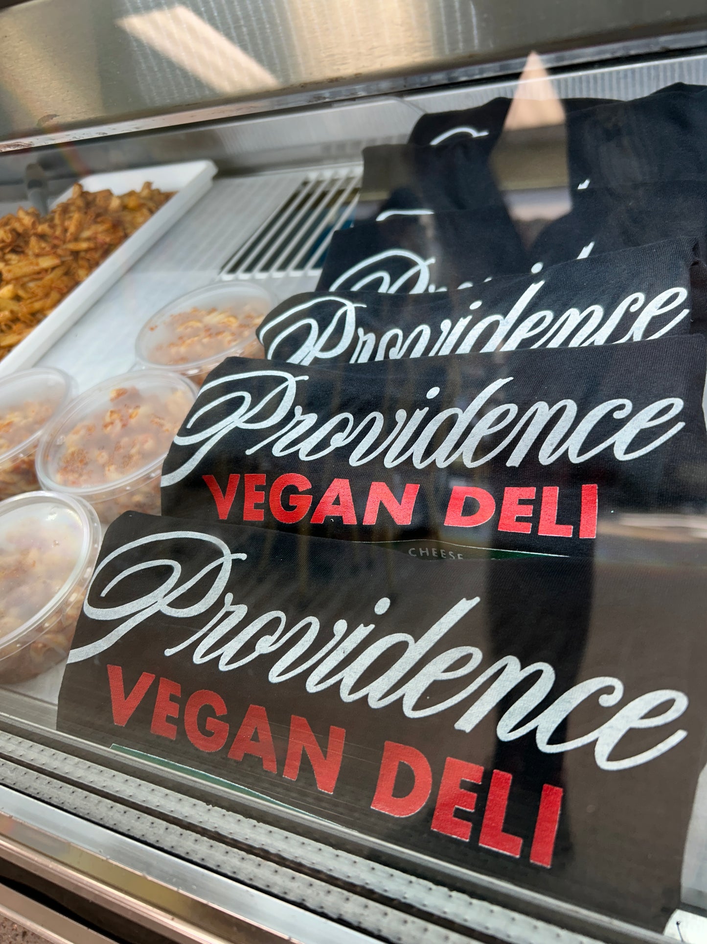 PVDELI T SHIRT